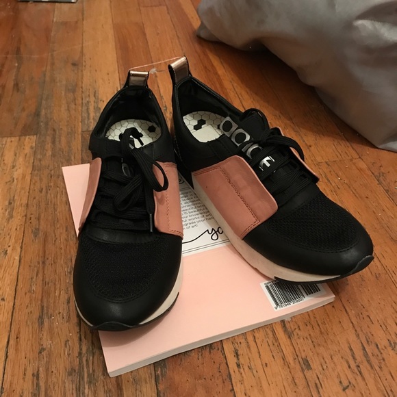 Dolce Vita Shoes - Black/tan/metallic NWT sneakers